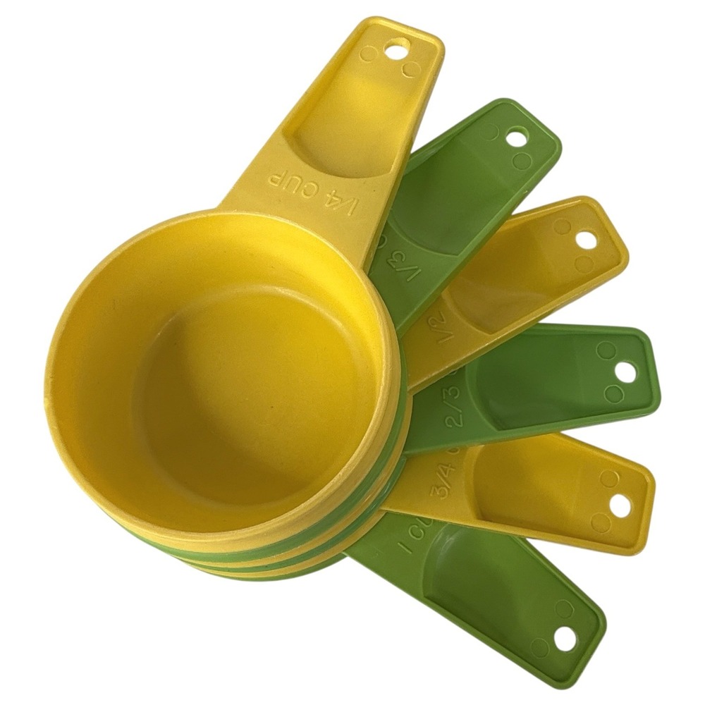 6 Tupperware Measuring Cups Apple Green Harvest Gold Vintage Nesting Set Yellow
